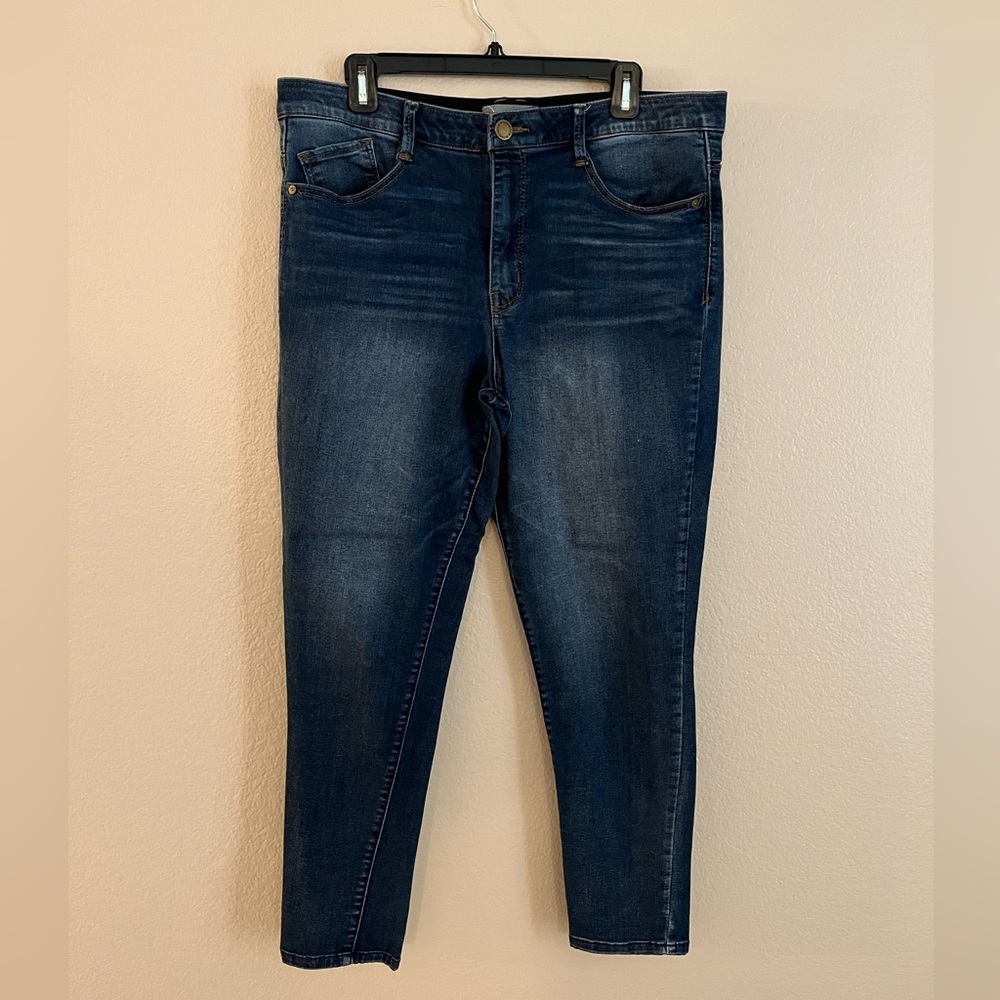 Wit & Wisdom Blue Jeans with Flattering Fit